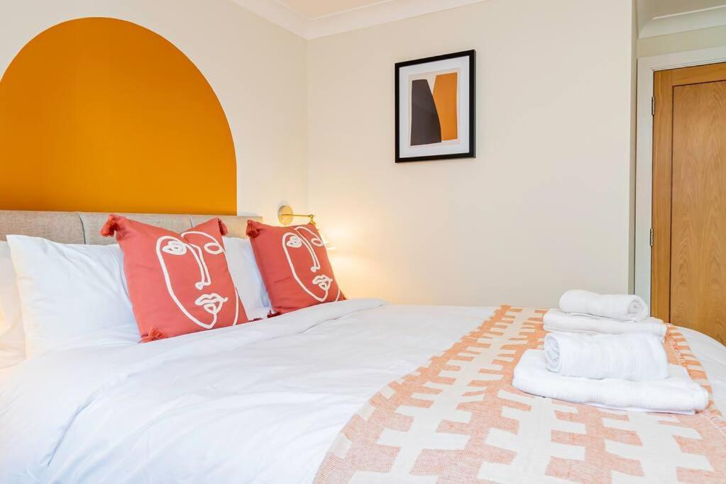Coastal Comfort Getaway Portsmouth Exteriör bild