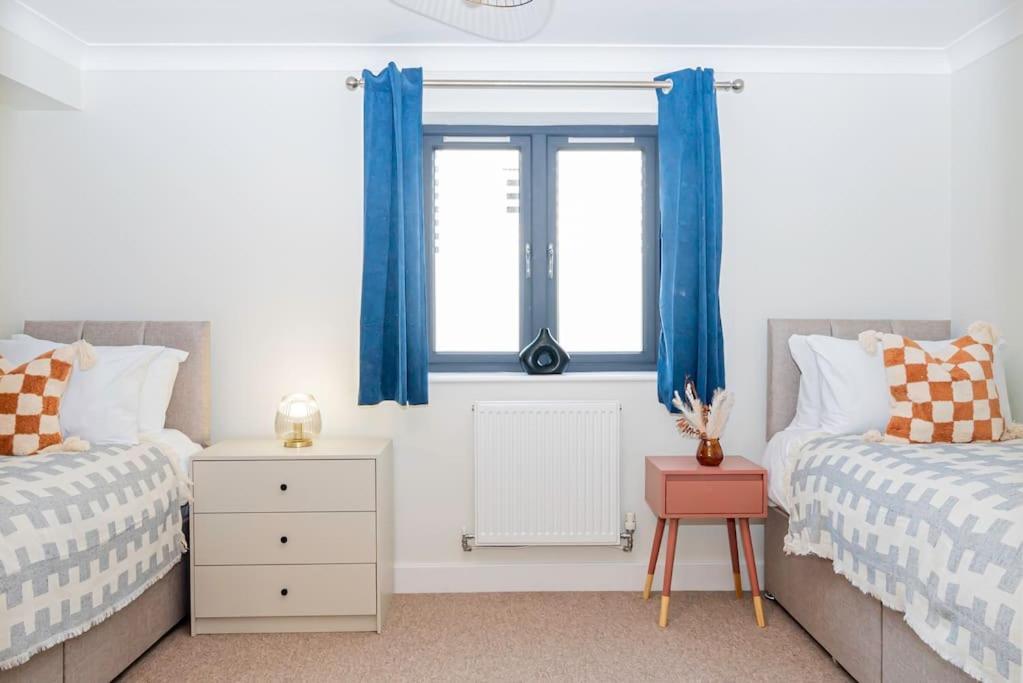 Coastal Comfort Getaway Portsmouth Exteriör bild