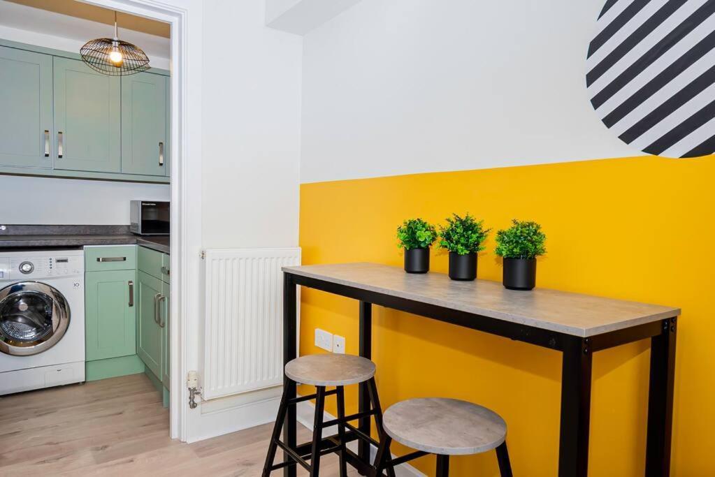 Coastal Comfort Getaway Portsmouth Exteriör bild